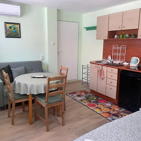 елени Guest house *