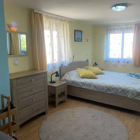 Guest house елени *