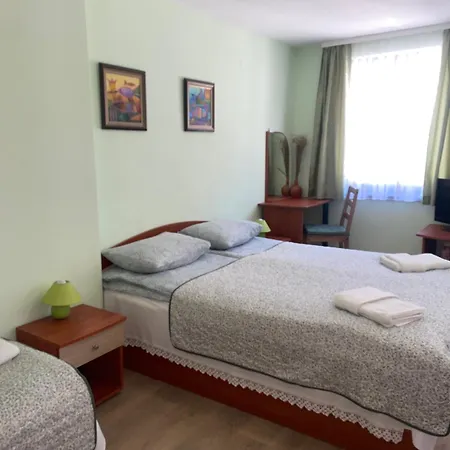 елени Penzion 4*